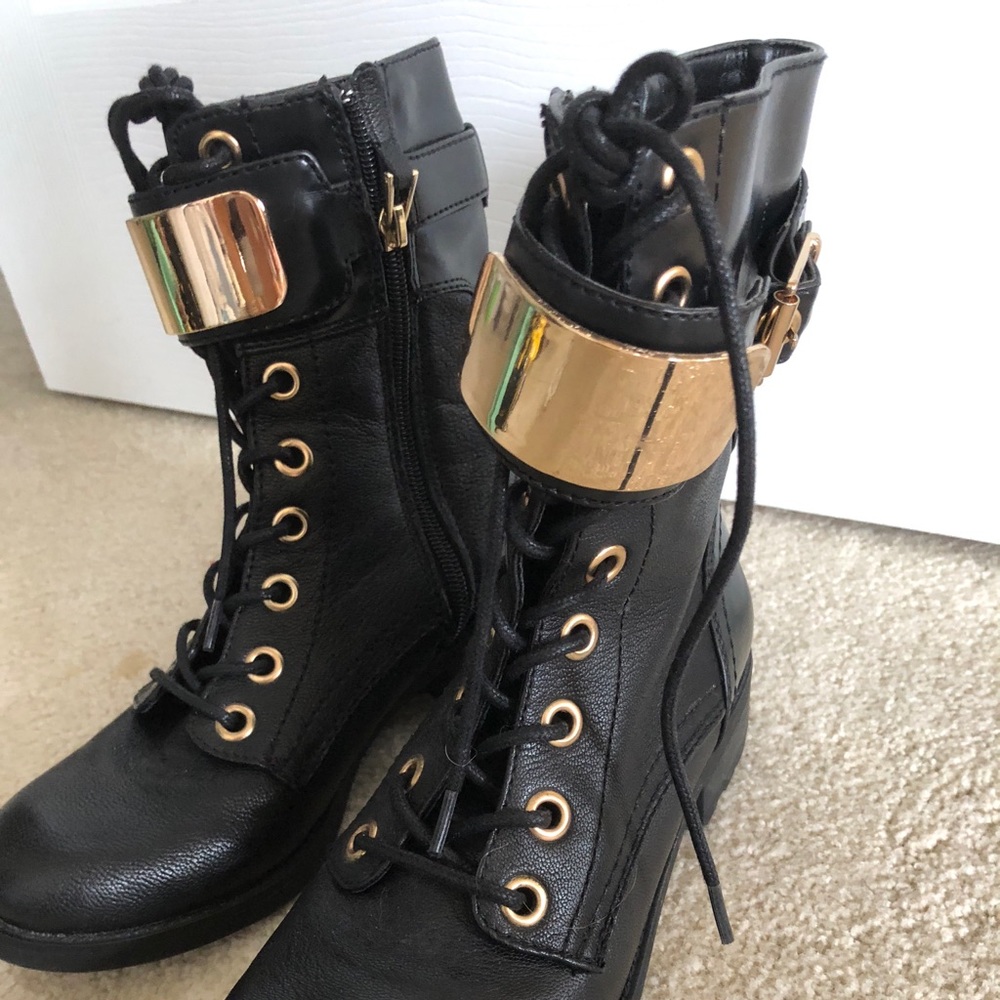 Guess leather boots